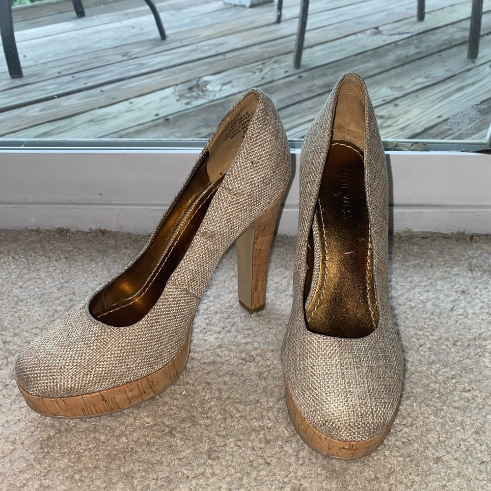 Like new nine-west heels
